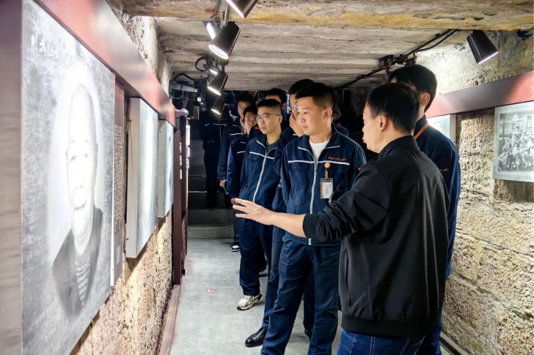 26a78b4818a2f7eb47d0421d15fe8a9d.jpg 26a78b4818a2f7eb47d0421d15fe8a9d.jpg